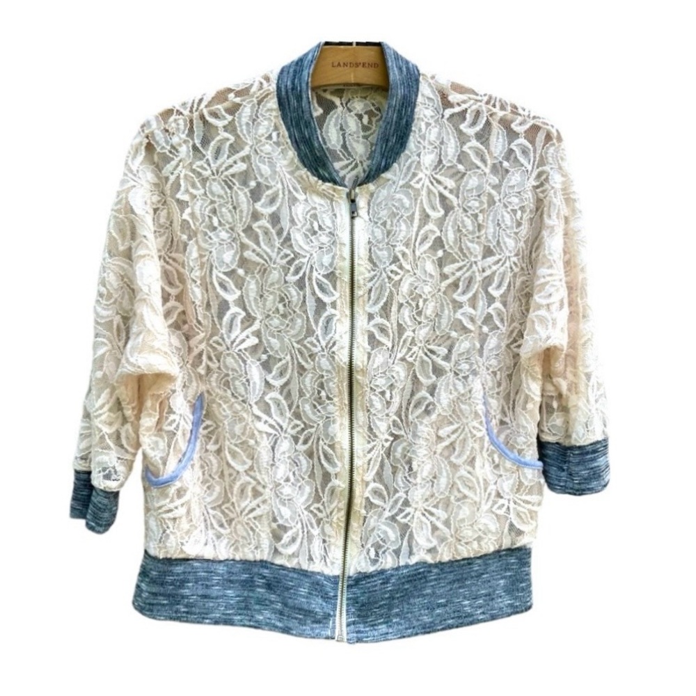 Scrapbook Lace Cardigan. Short Sleeve Zip Up With Two Front Pockets. Size Small
